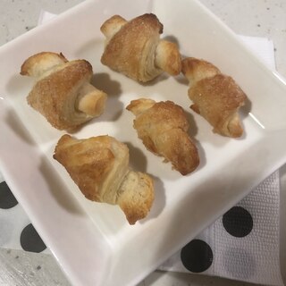 余った餃子の皮　ミニクロワッサンパイ